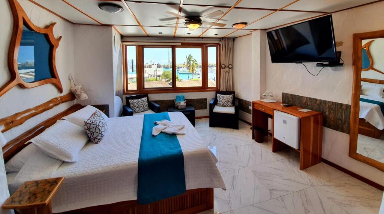 Casa Ocean Pier Bed & Breakfast Пуерто Айора Екстериор снимка