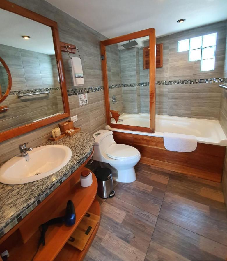 Casa Ocean Pier Bed & Breakfast Пуерто Айора Екстериор снимка