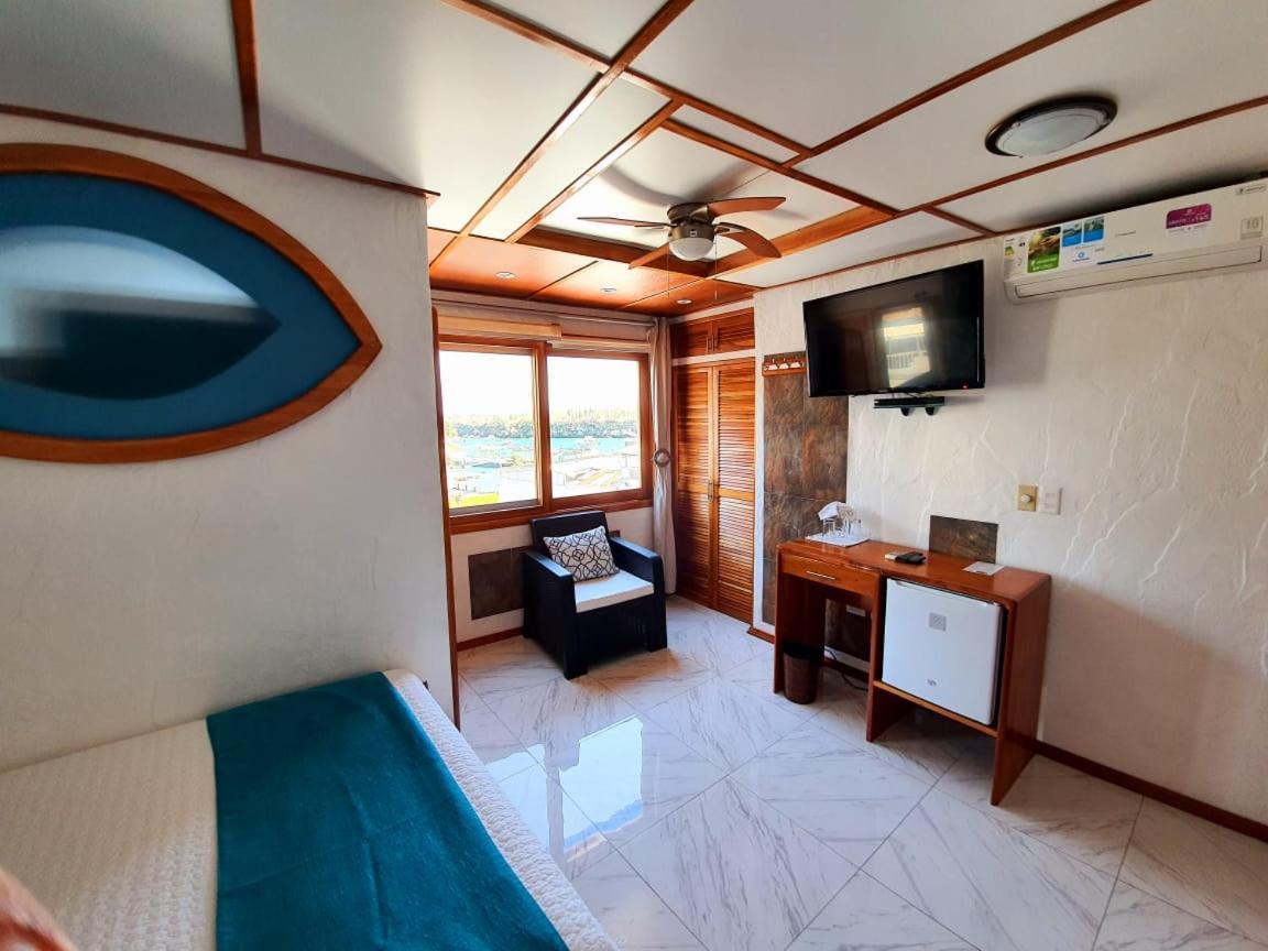 Casa Ocean Pier Bed & Breakfast Пуерто Айора Екстериор снимка